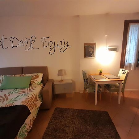 A Casa Di Sole Daire Arese Dış mekan fotoğraf